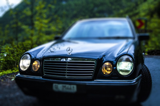 #Benz #E420 #Mercedes #W210