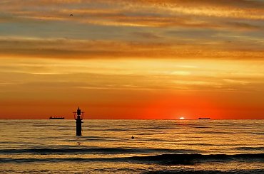 Nim przejdziesz obojętnie, SPÓJRZ W PRAWO #wschód #sunrise #morze #sea #Bałtyk #Baltic