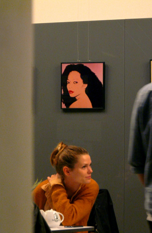 okładka płyty Diany Ross autorstwa Andy Warhola z przypadkową dziewczyną na pierwszym planie ...;)