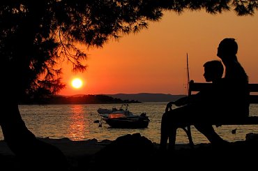 ławeczka #słońca #zachód #chorwacja #jezioro #słońce #zwiedzanie #podróże #woda