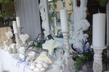 Dekorowanie witryny sklepowej. Aranżacja wielkanocna #AranżacjeWystawSklepowych #DekoracjaWitryny #dekoracje #DekorowanieWitryn